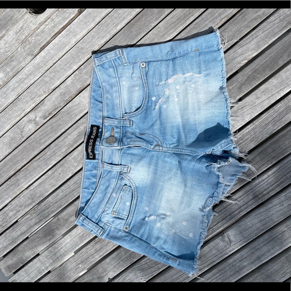 Express cut off jean shorts